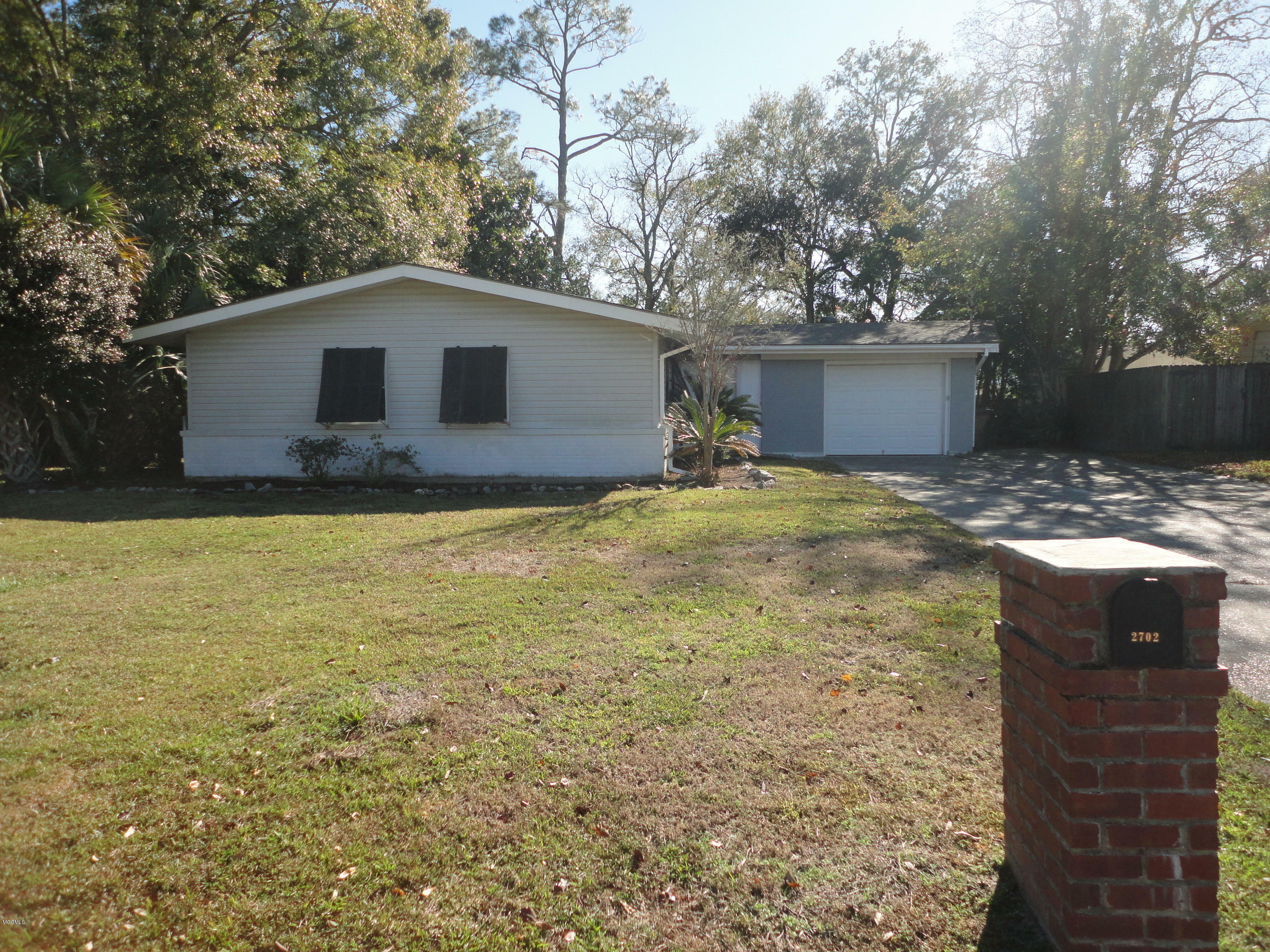 2702 Clairmont Avenue  Pascagoula MS 39567 photo