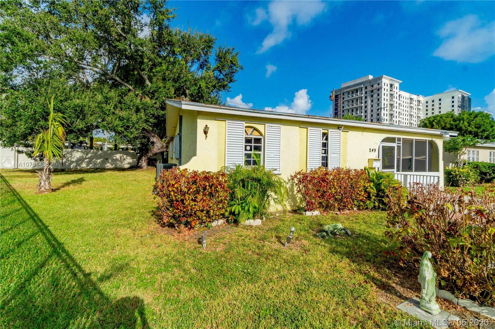 Property Photo:  249 Washington Dr  FL 33133 