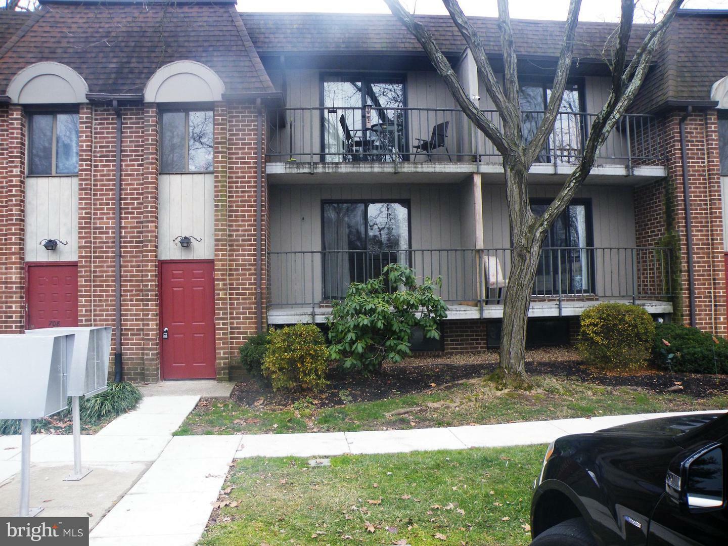 Property Photo: 710 Putnam Boulevard A 6A PA 19086