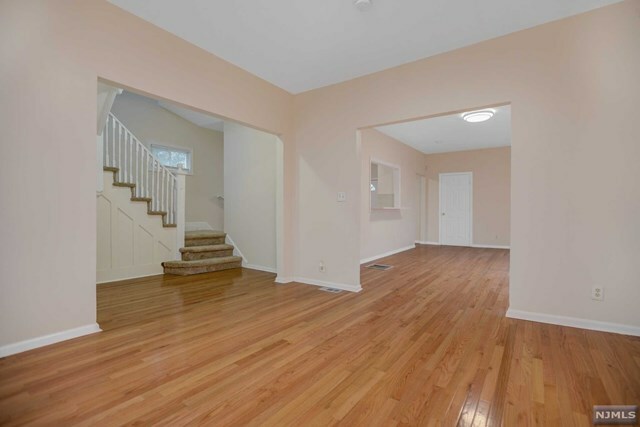 Property Photo:  35 Whittlesey Avenue  NJ 07018 