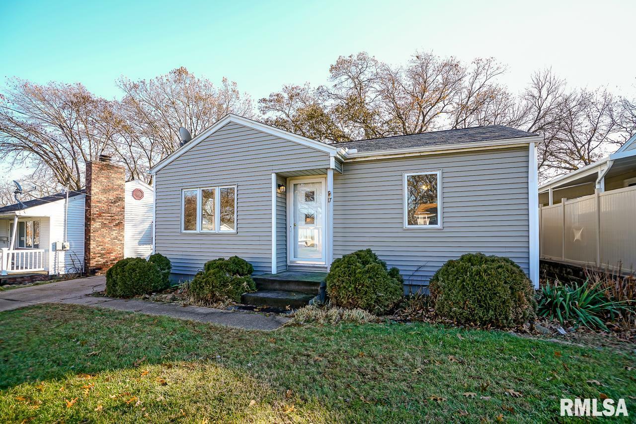 Property Photo:  17 Lauterbach  IL 61607 