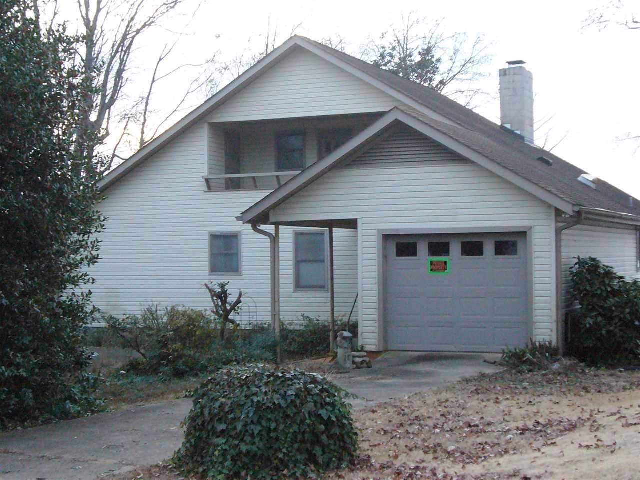 Property Photo:  130 Mountain Lake Drive  SC 29349 