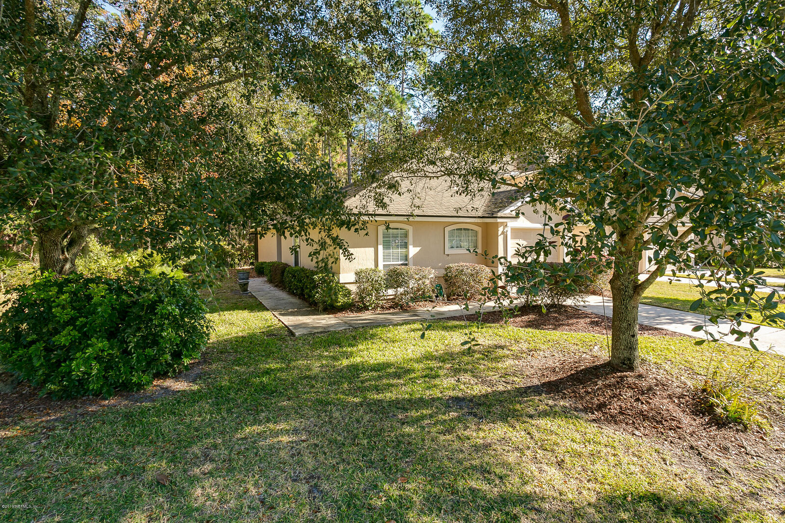 Property Photo:  1505 Vineland Circle A  FL 32003 