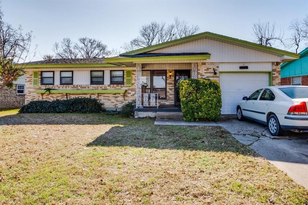 Property Photo:  4602 Hanover Drive  TX 75042 