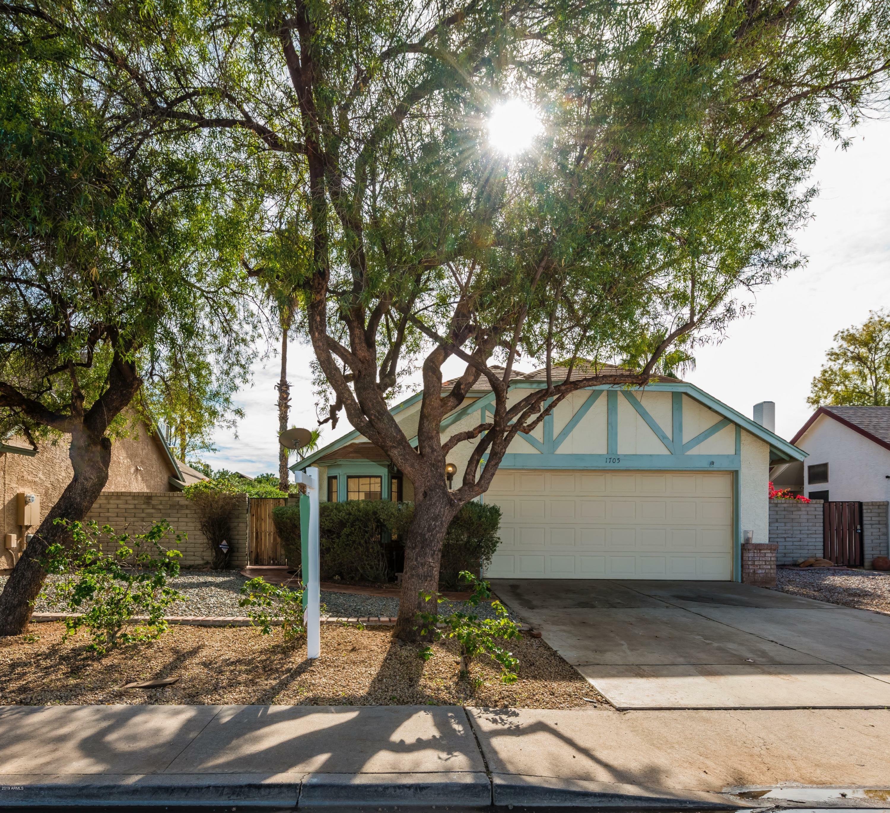 Property Photo:  1705 E Juanita Avenue  AZ 85204 