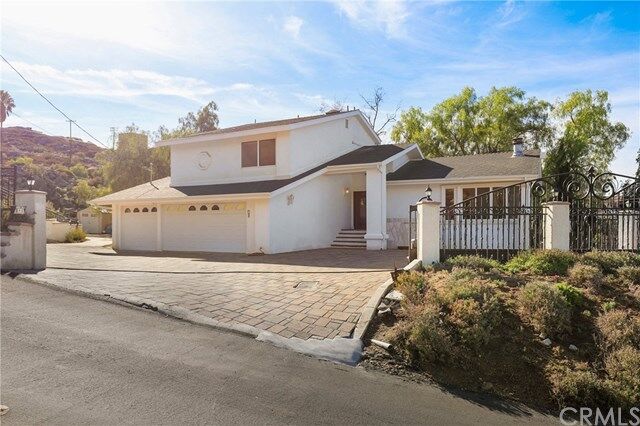 Property Photo:  28425 Rawlings Road  CA 92544 