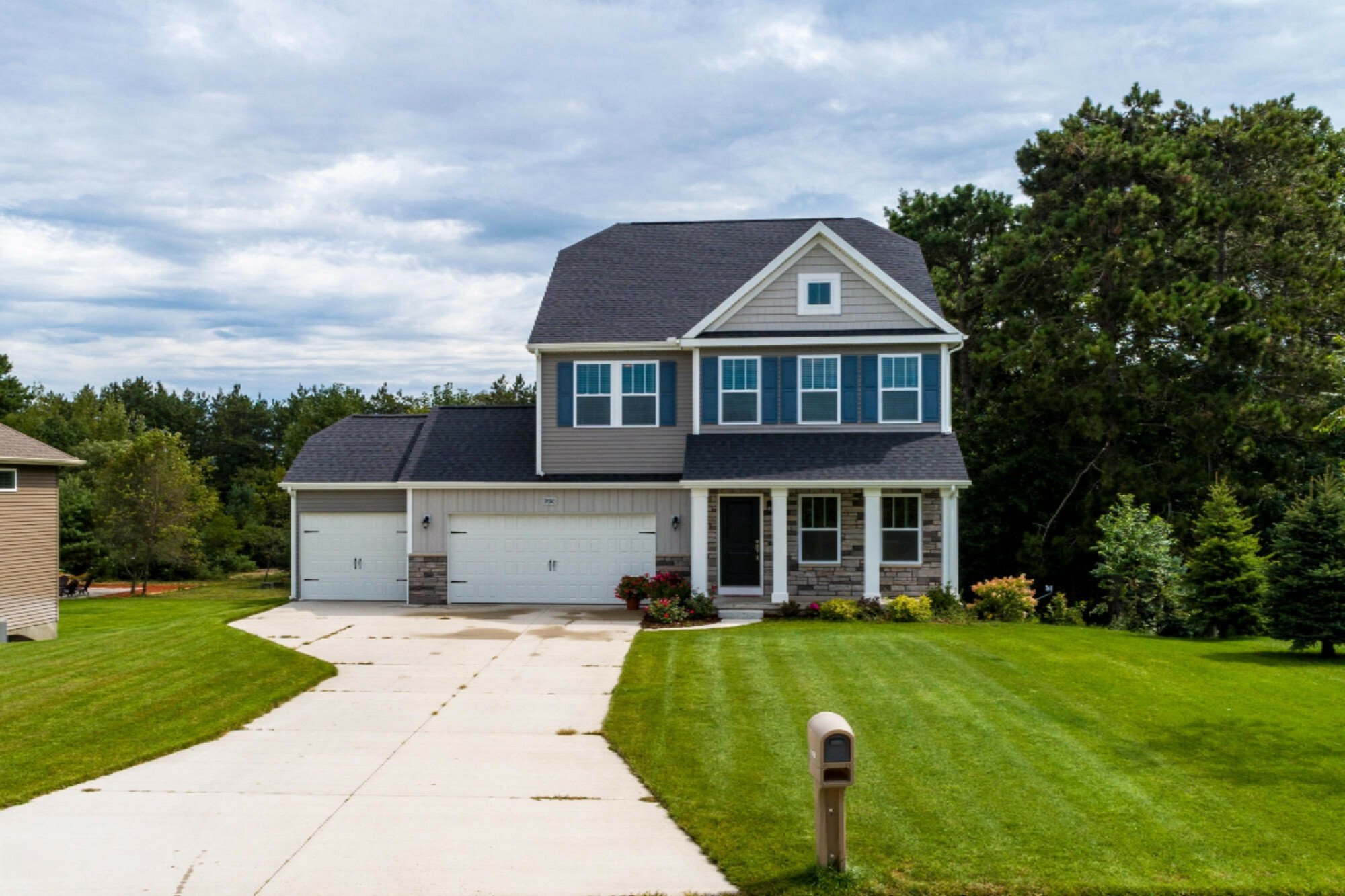 Property Photo: 9080 Winterberry Drive MI 49460