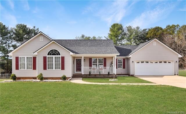 Property Photo: 4511 Briarcreek Road NC 286509157