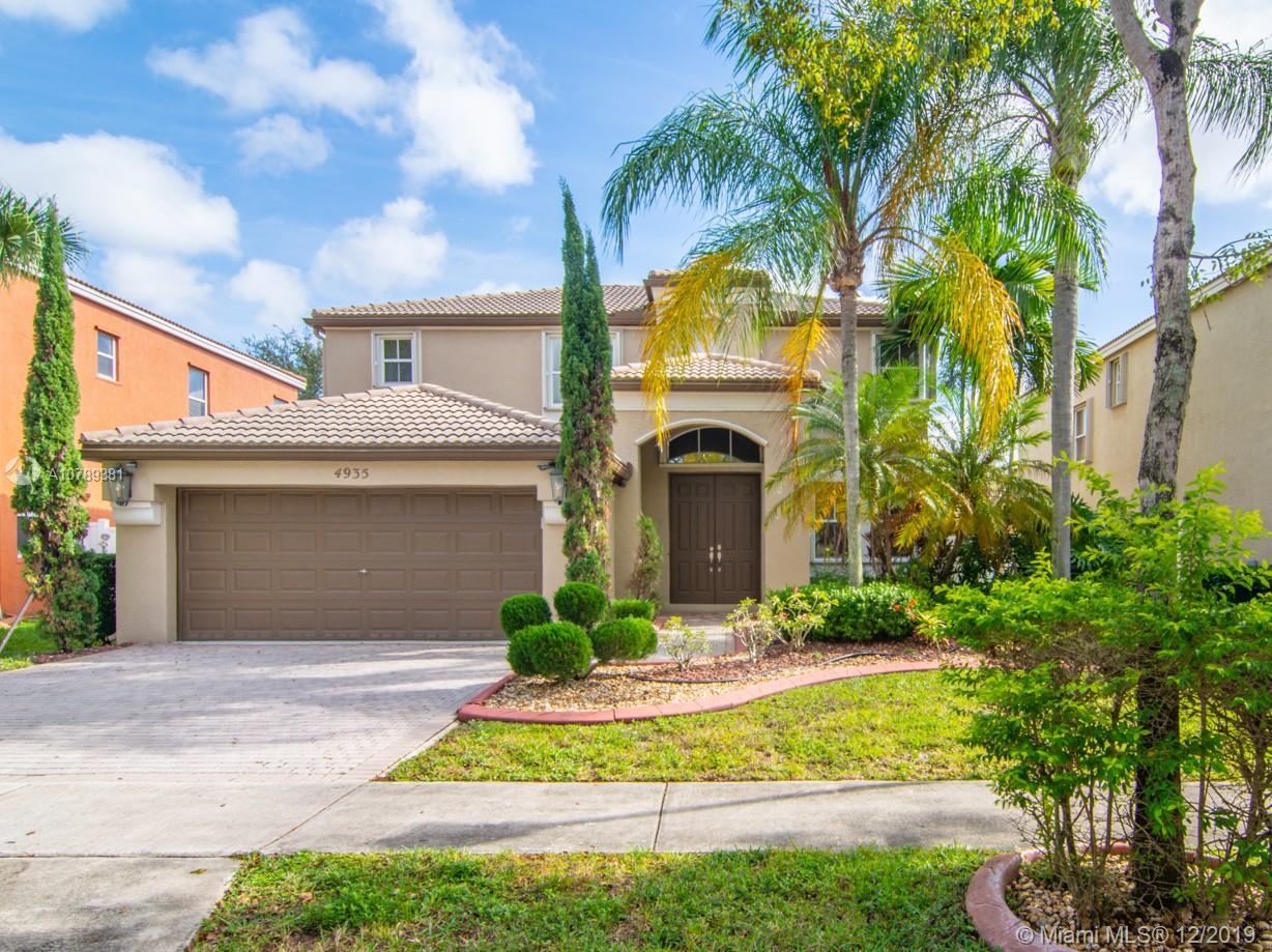 Property Photo: 4935 SW 166th Ave FL 33027