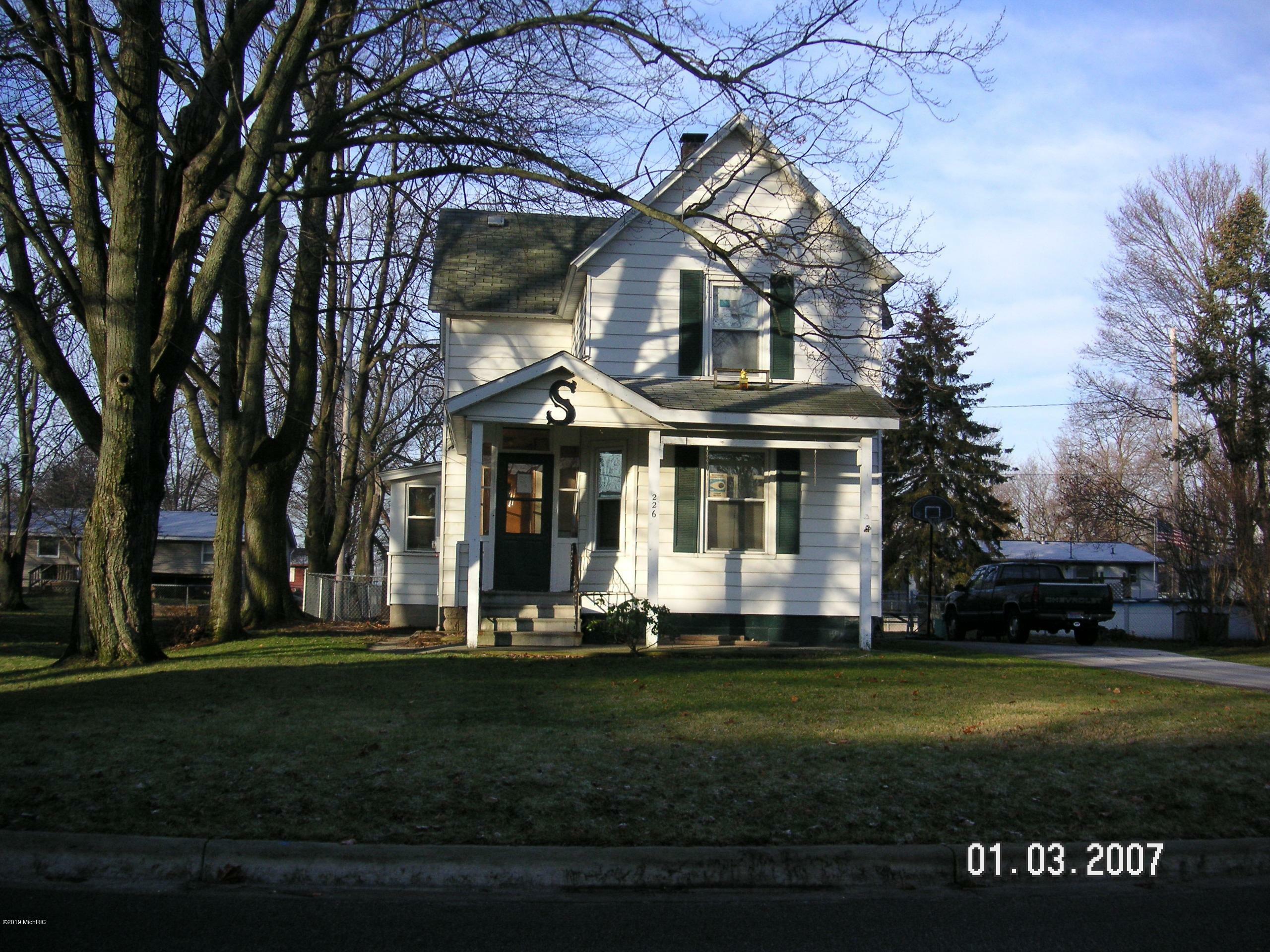 Property Photo:  226 N Jefferson Street  MI 49464 