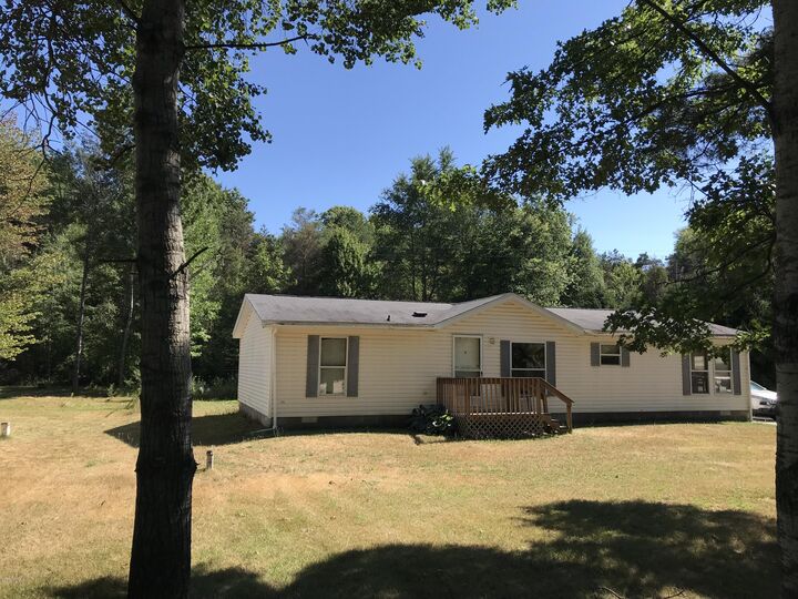 3091 W Winston Road  Rothbury MI 49452 photo