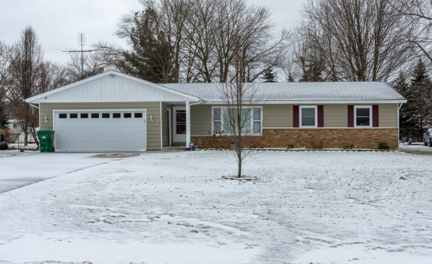 Property Photo:  33249 Rohlfs Lane  MI 49120 