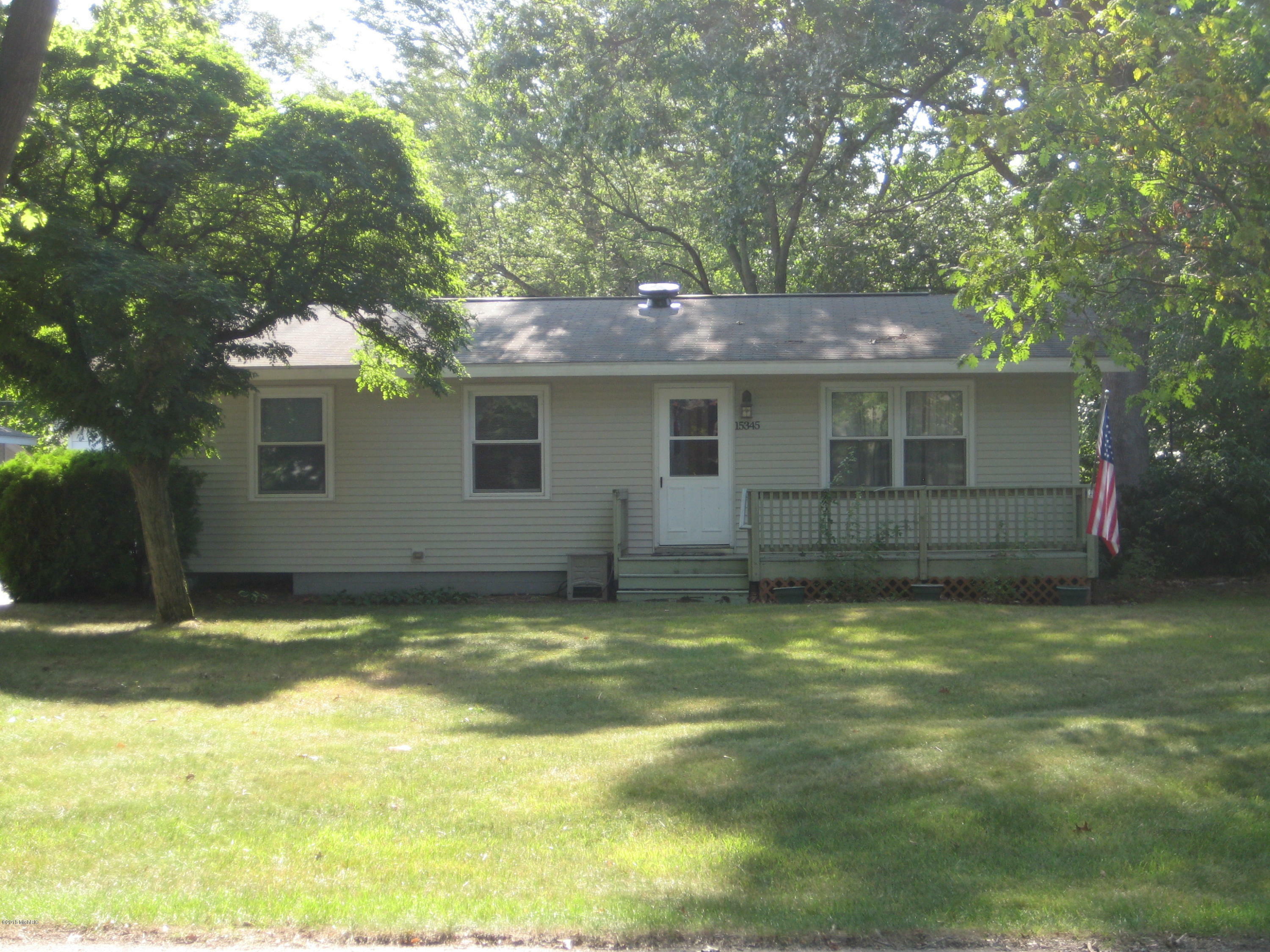 Property Photo: 15345 Cherry Street MI 49417