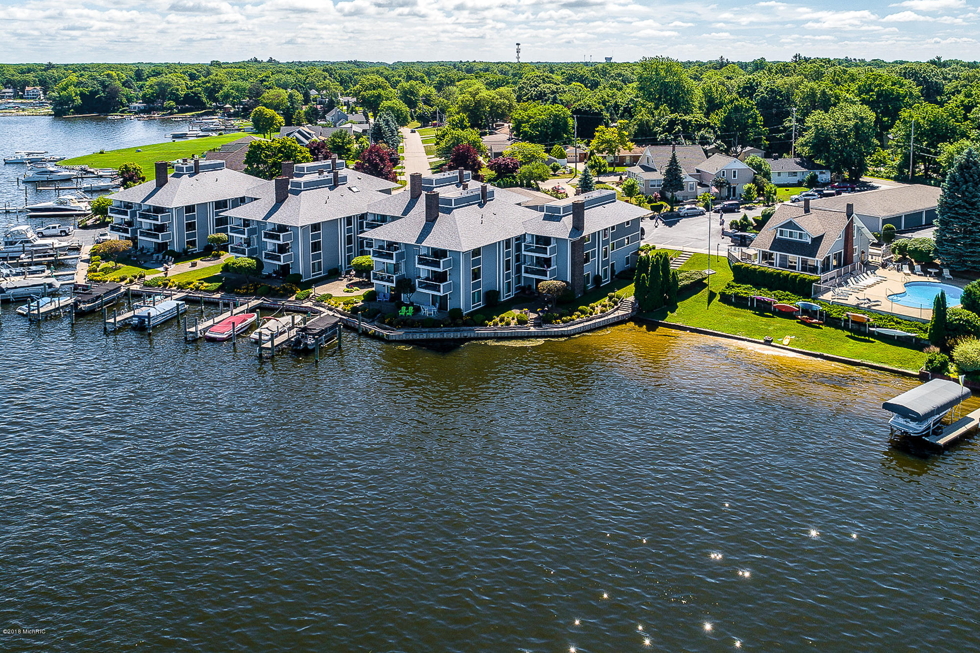 Property Photo: 400 Lakeview Court MI 49456