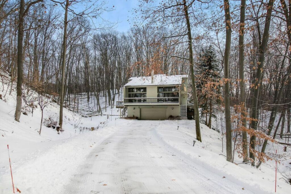 Property Photo: 18180 N Shore Estates Road MI 49456
