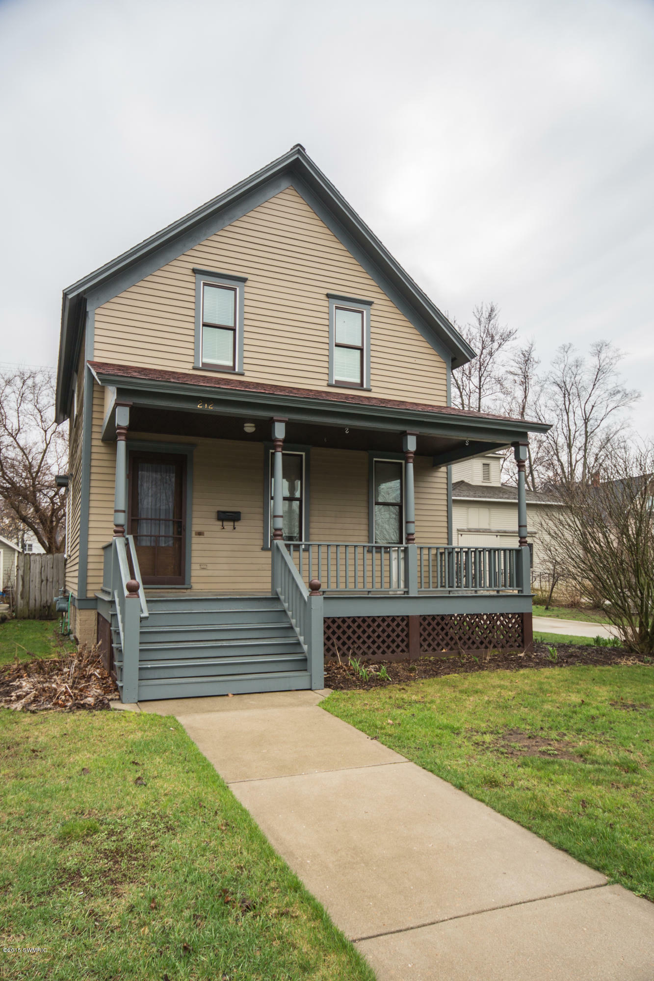 Property Photo: 212 W 9th Street MI 49423