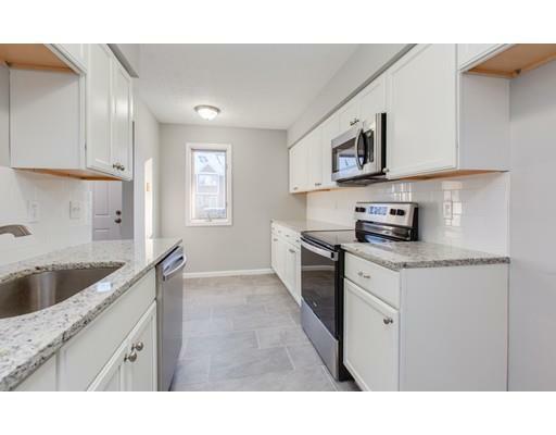 Property Photo: 6 Steeplechase Court 6 MA 01832