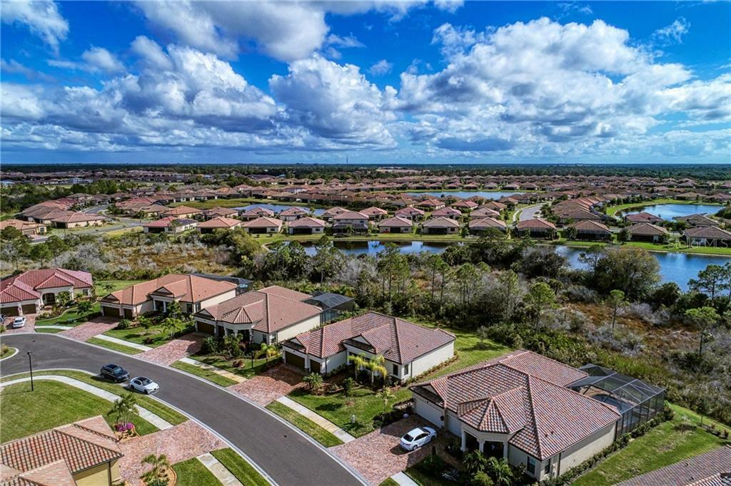 Property Photo: 13325 Caravaggio Court FL 34293