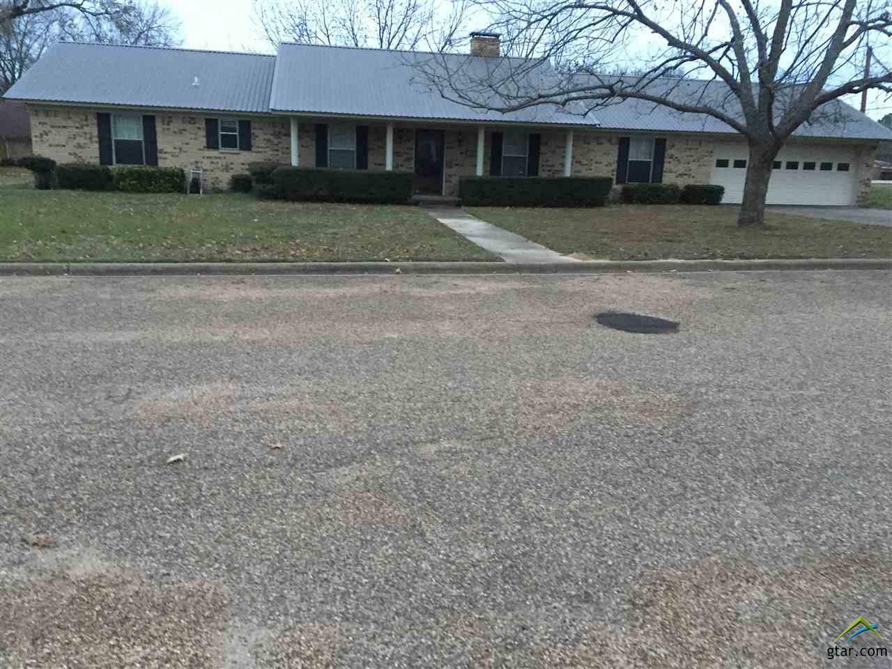 Property Photo:  1419 Lee Drive  TX 75773 