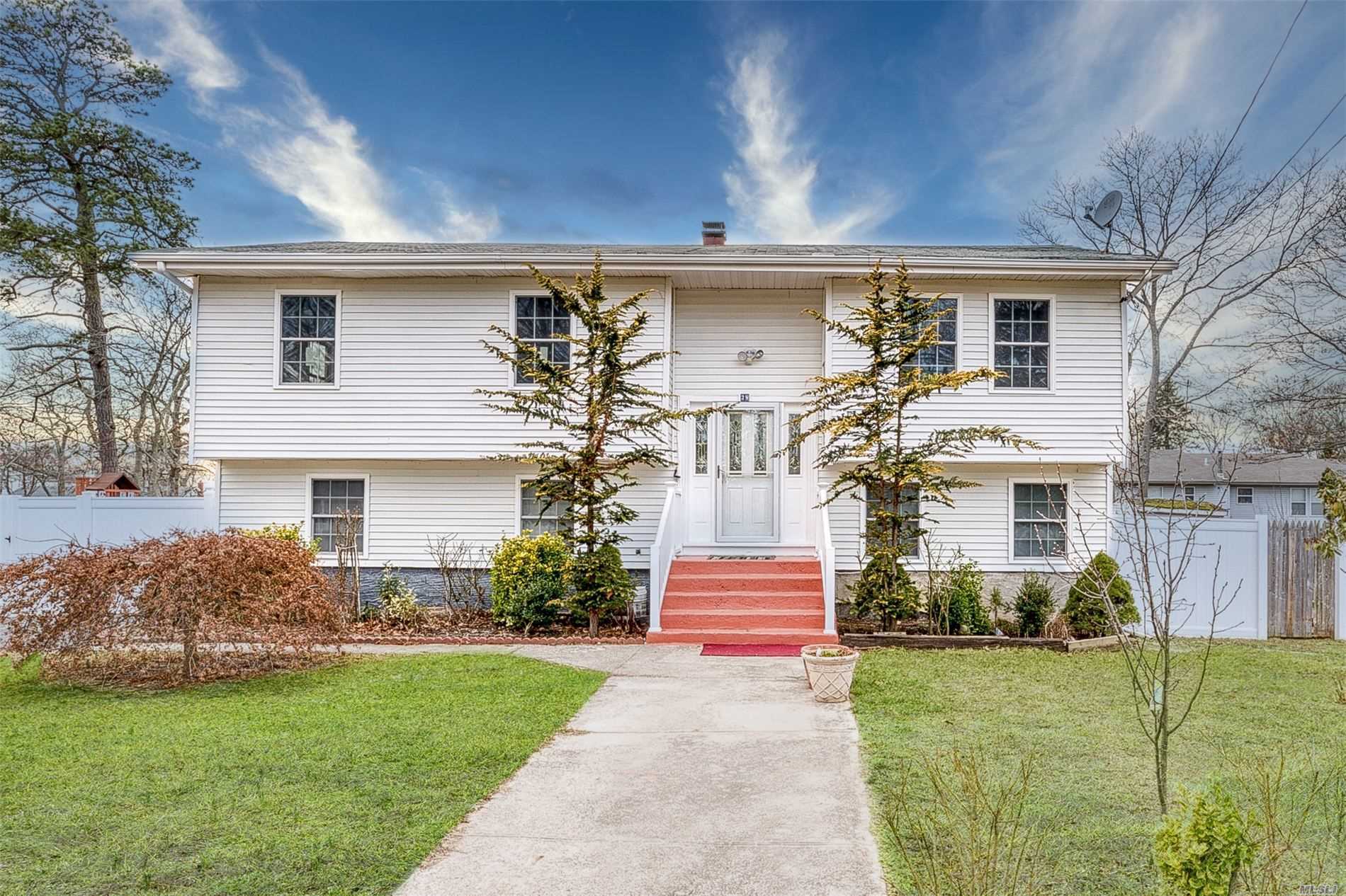 Property Photo: 28 Heston Road NY 11967
