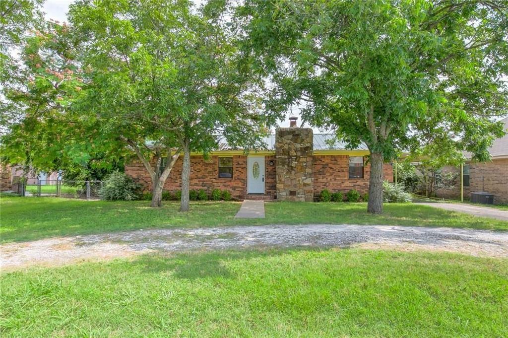 Property Photo:  1227 Cherokee Street  TX 76086 