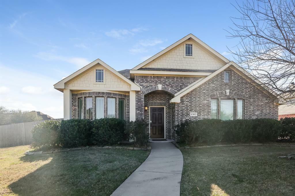 Property Photo:  1302 McAlpin Road  TX 76065 