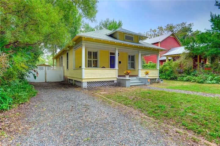 Property Photo:  807 E North Bay Street  FL 33603 