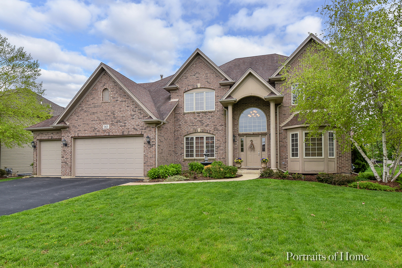 Property Photo:  143 Pineridge Drive South  IL 60543 