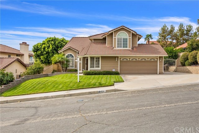 Property Photo: 6454 N Beechwood Avenue CA 92407