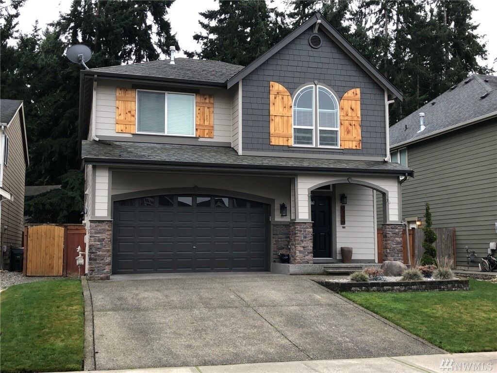 Property Photo: 9716 203rd Street E WA 98338