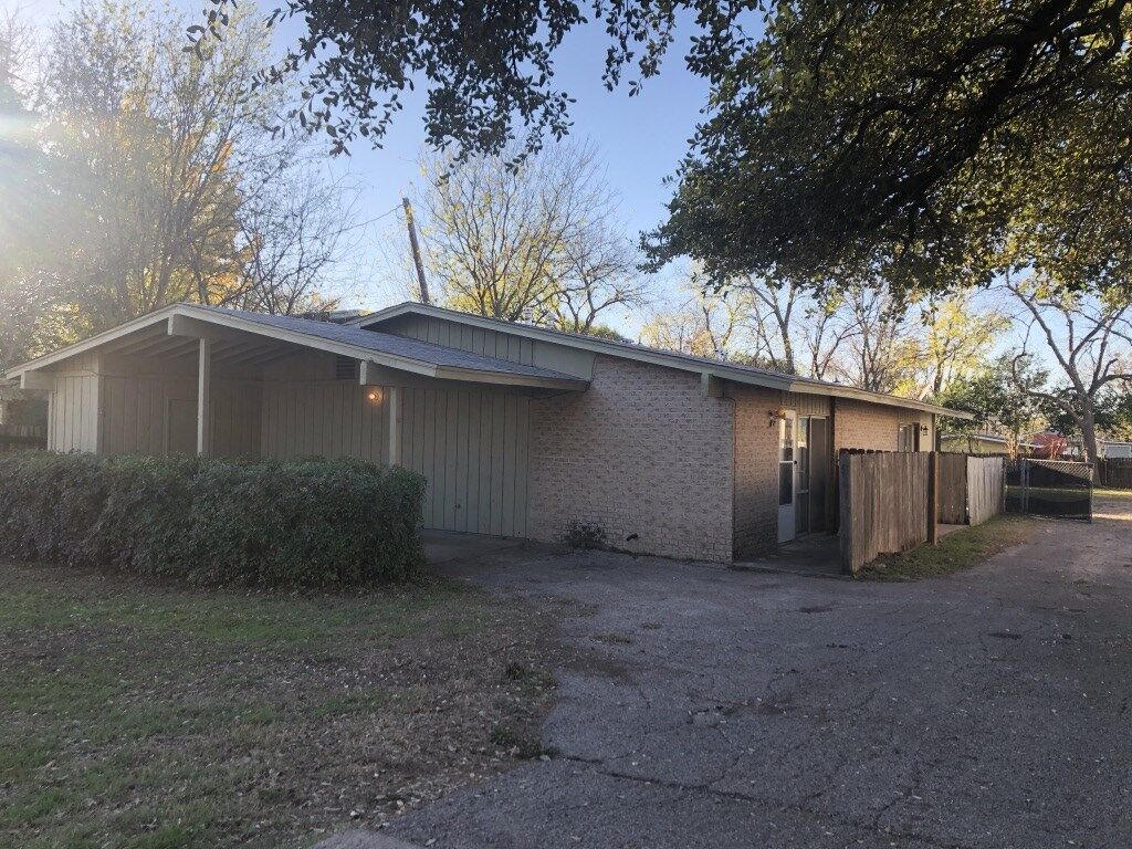 Property Photo:  5212 Woodrow Avenue  TX 78756 