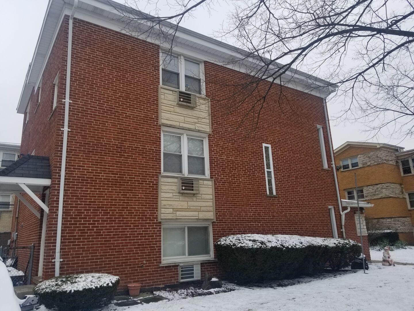 Property Photo:  1105 Arnold Court  IL 60016 