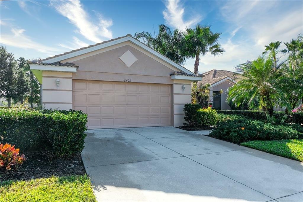 Property Photo:  8406 Summer Greens Terrace  FL 34212 