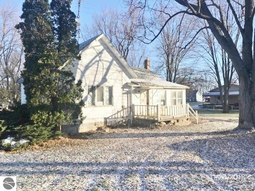 Property Photo: 108 W Clinton MI 48847