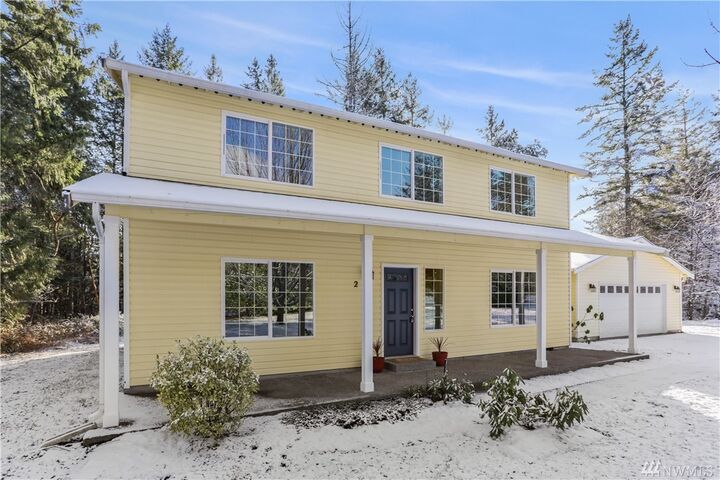 Property Photo:  221  195th Avenue SW  WA 98349 