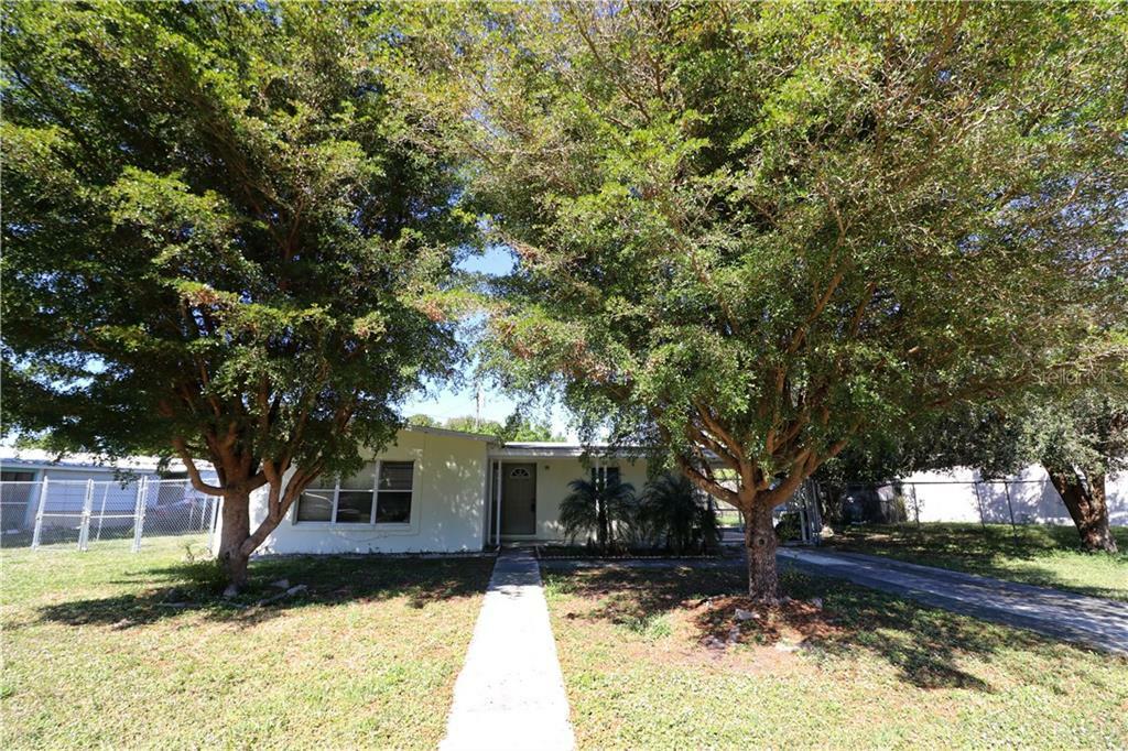 Property Photo: 21940 Felton Avenue FL 33952