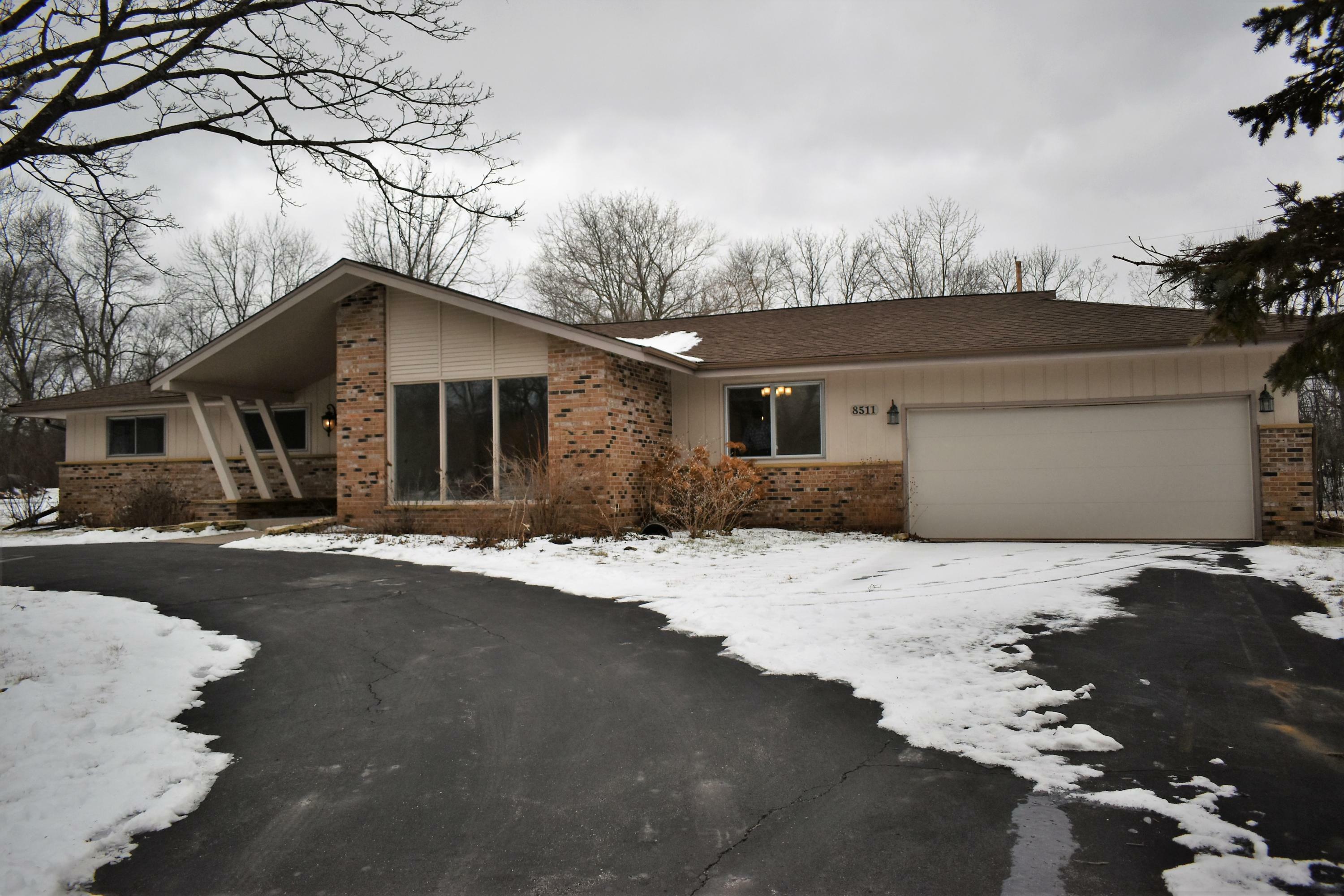 Property Photo:  8511 N Pelham Pkwy  WI 53217 