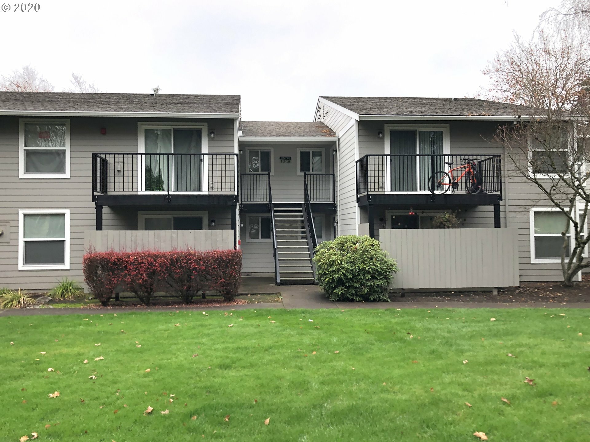 Property Photo: 5480 SW Alger Ave E13 OR 97005