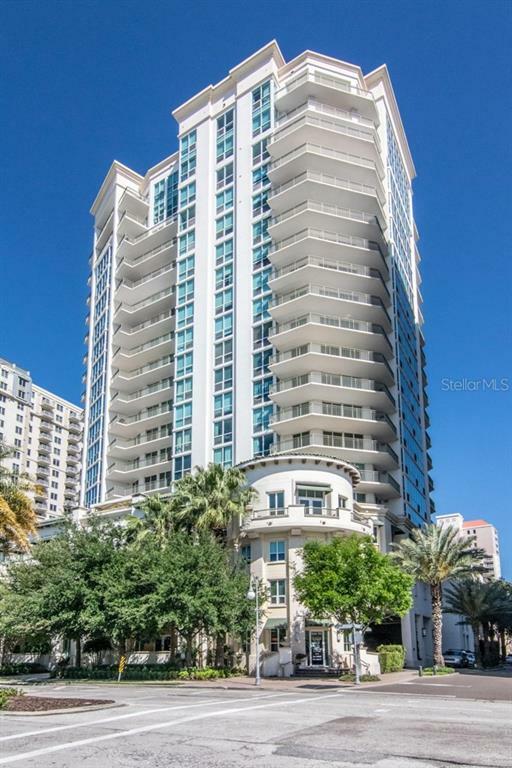 Property Photo:  450 Knights Run Avenue 1202  FL 33602 