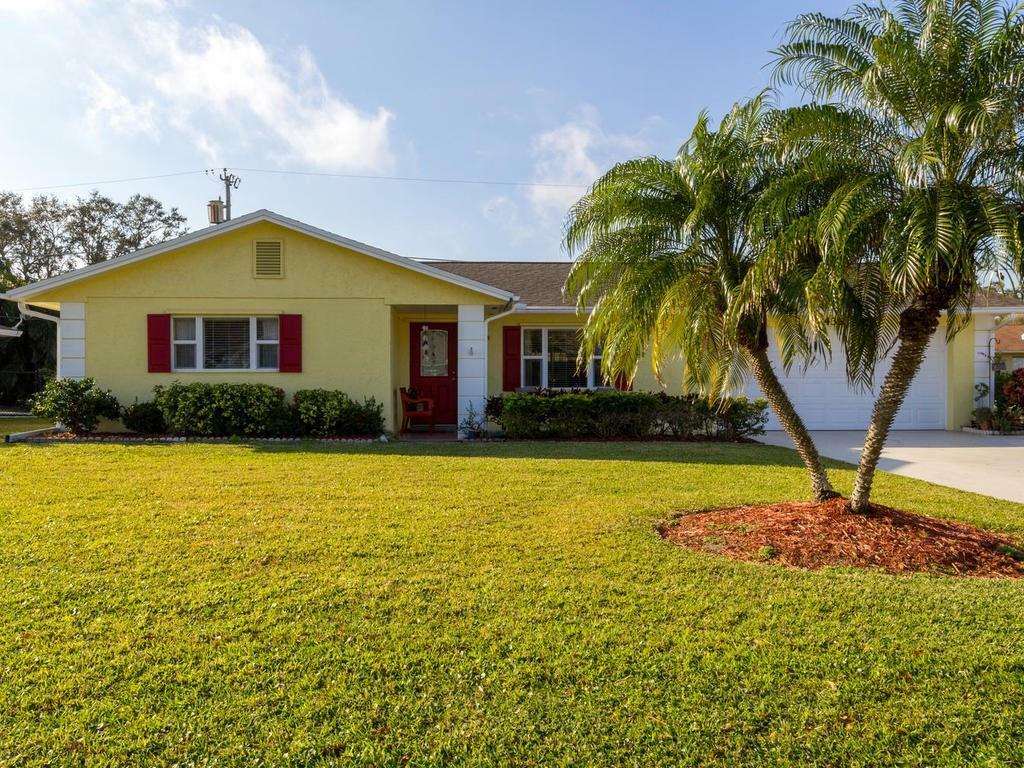 Property Photo:  435 19th Lane  FL 32960 