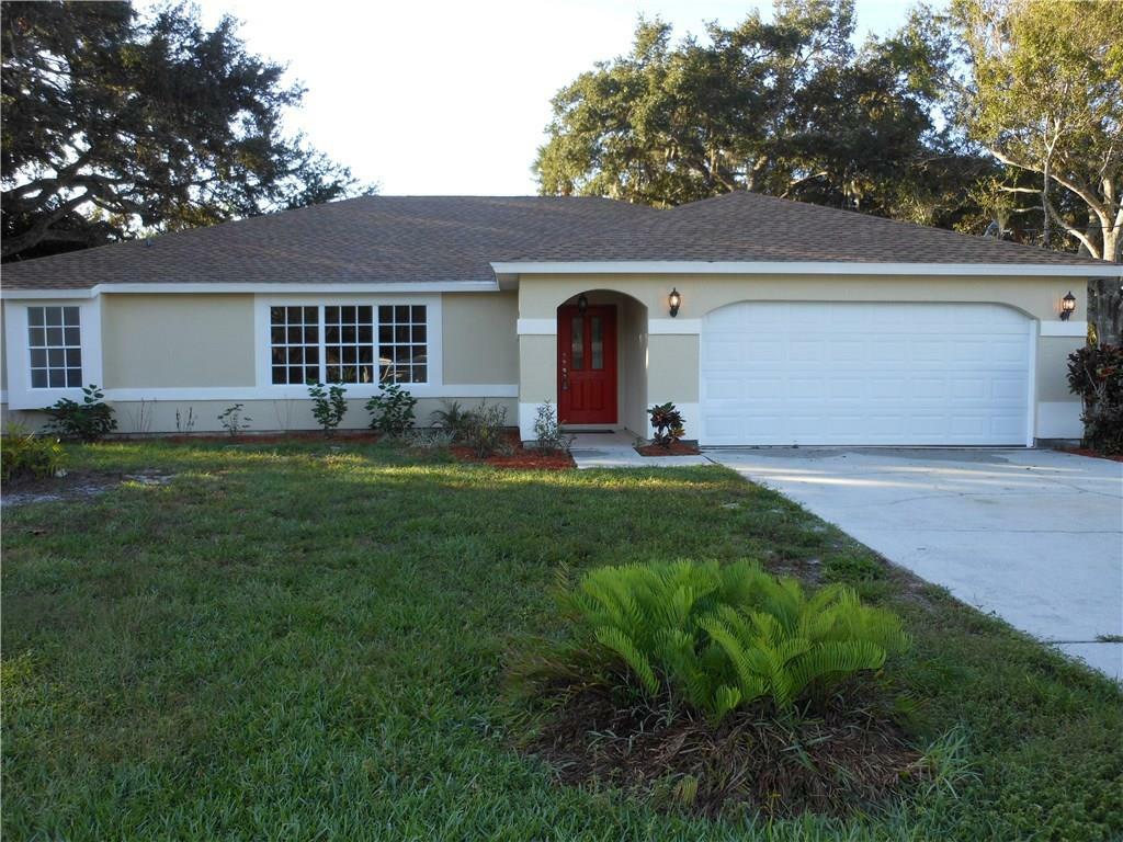 Property Photo: 633 23rd Street SE FL 32962