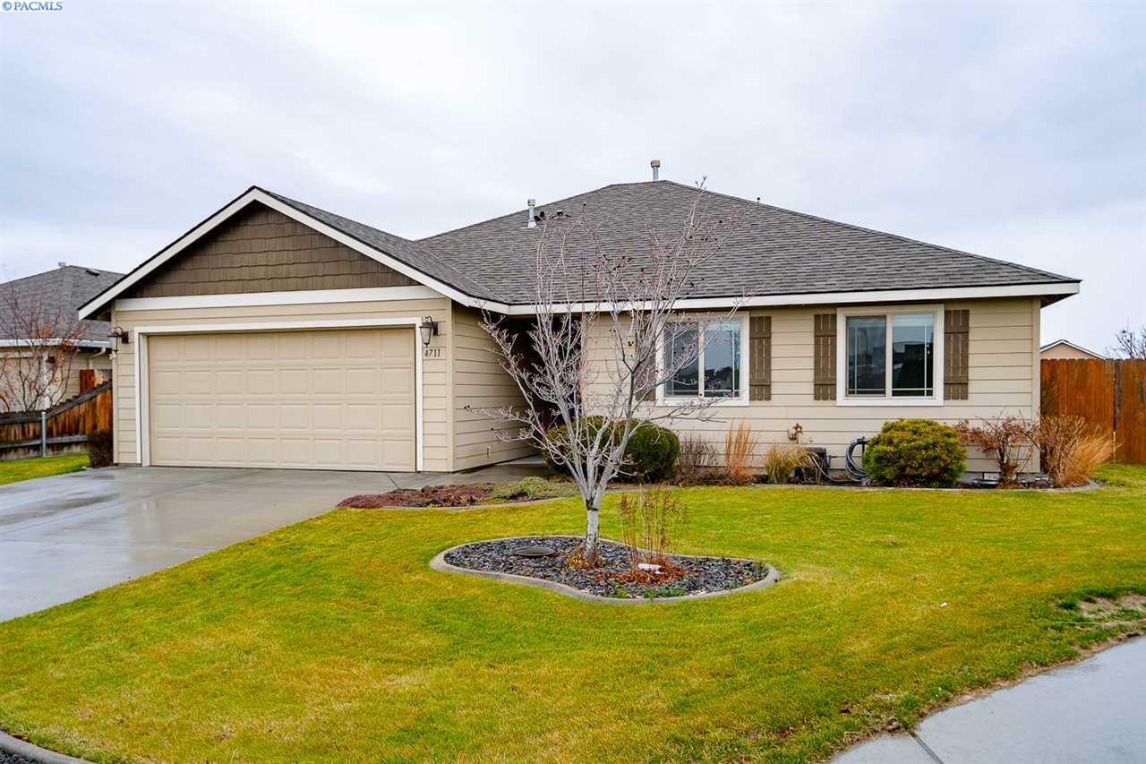 Property Photo:  4711 Santa Rosa Ct  WA 99301 