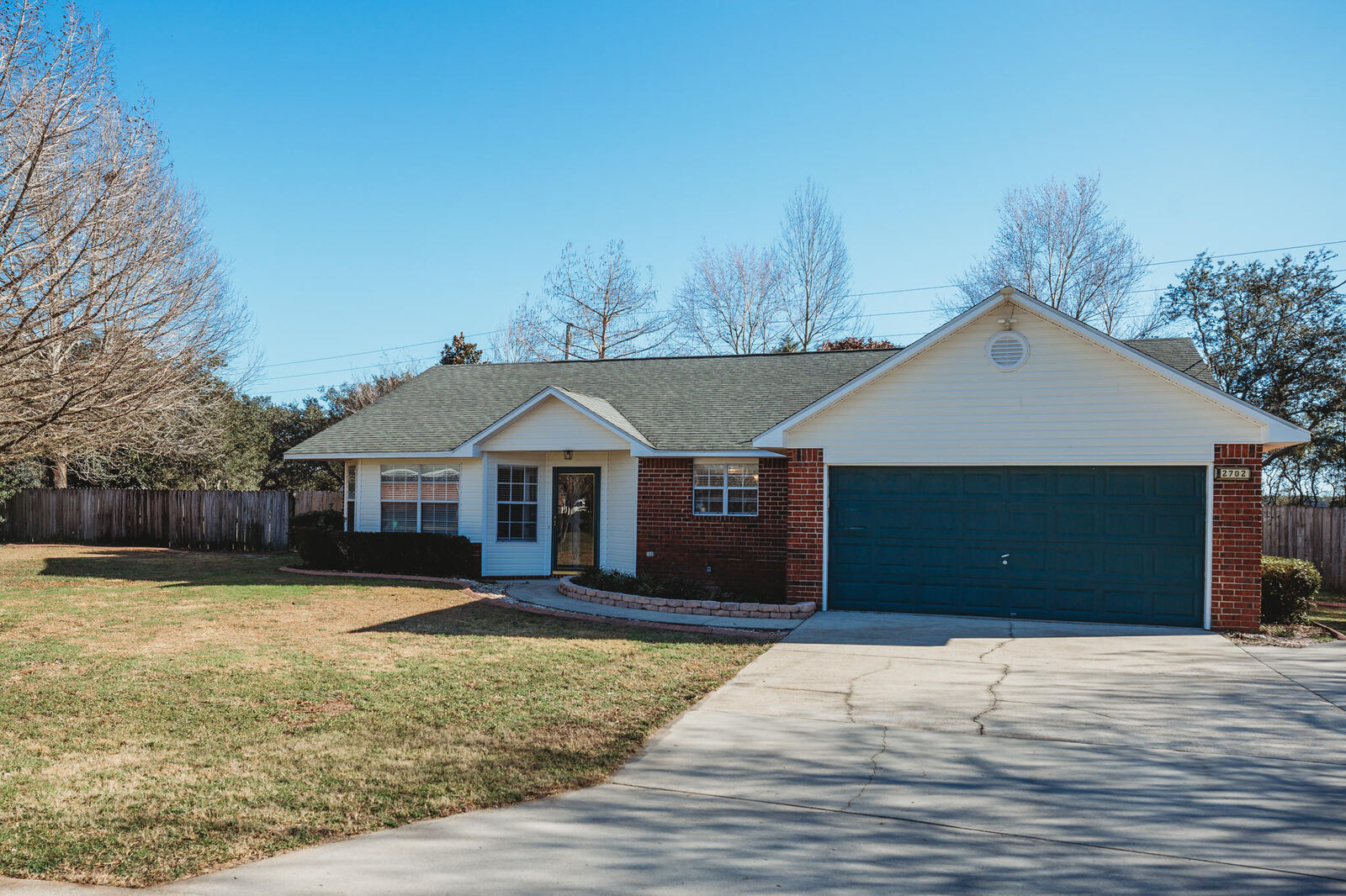 Property Photo: 2702 Beacon Court FL 32566