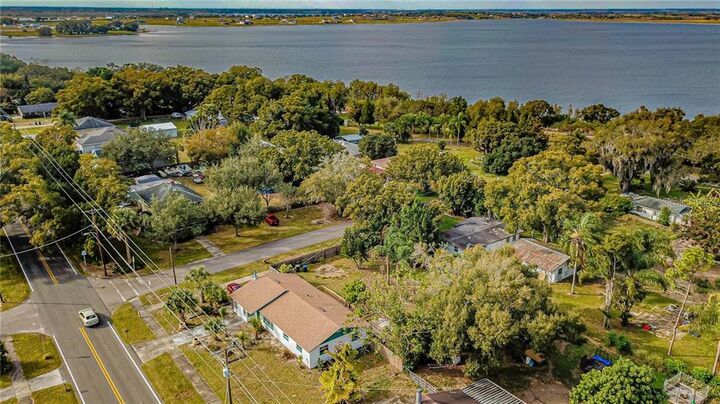 Property Photo:  585 W Pierce Street  FL 33850 