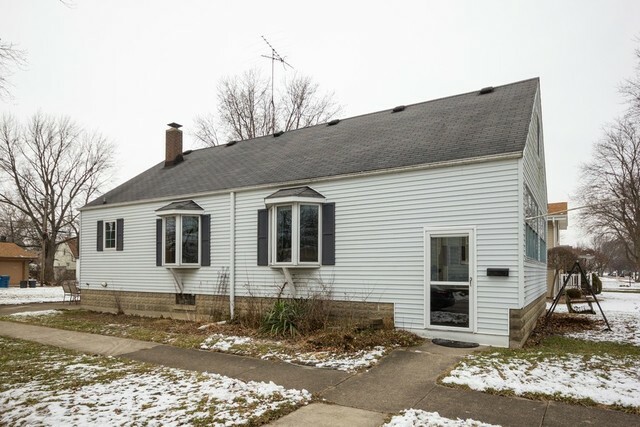 Property Photo:  595 South Cannon Avenue  IL 60901 