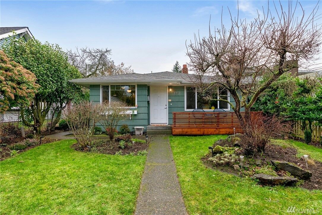 Property Photo: 7752 17th Avenue SW WA 98106