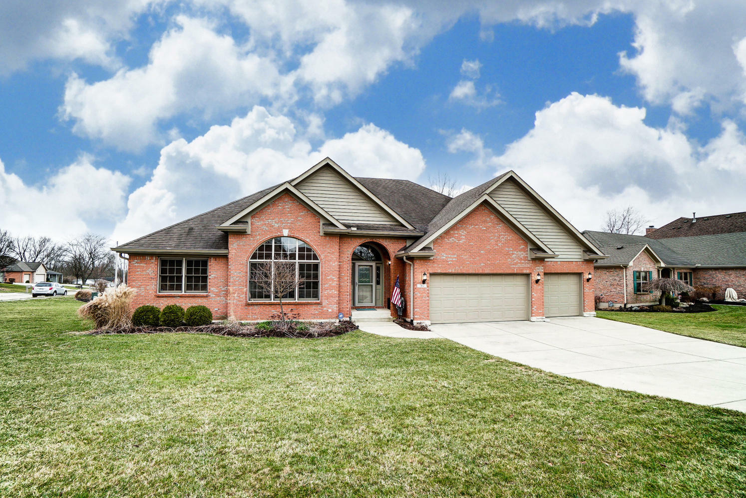 Property Photo: 784 Deer Creek Drive OH 45377