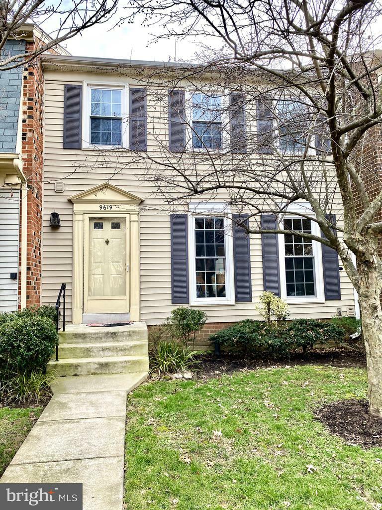 Property Photo: 9619 Scotch Haven Drive VA 22181