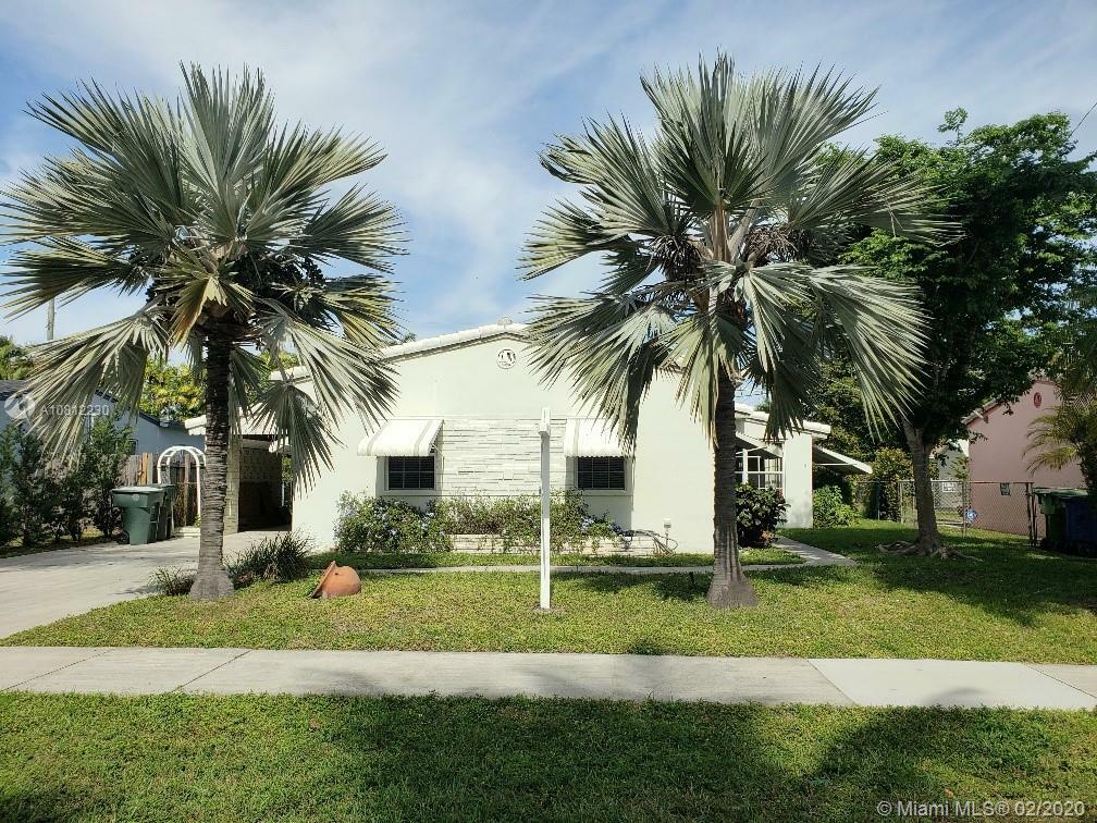 Property Photo: 913 NE 5th St FL 33009
