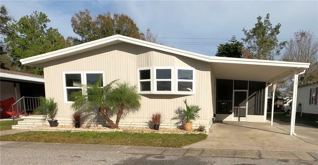 Property Photo: 26 Pelican Drive E FL 34677